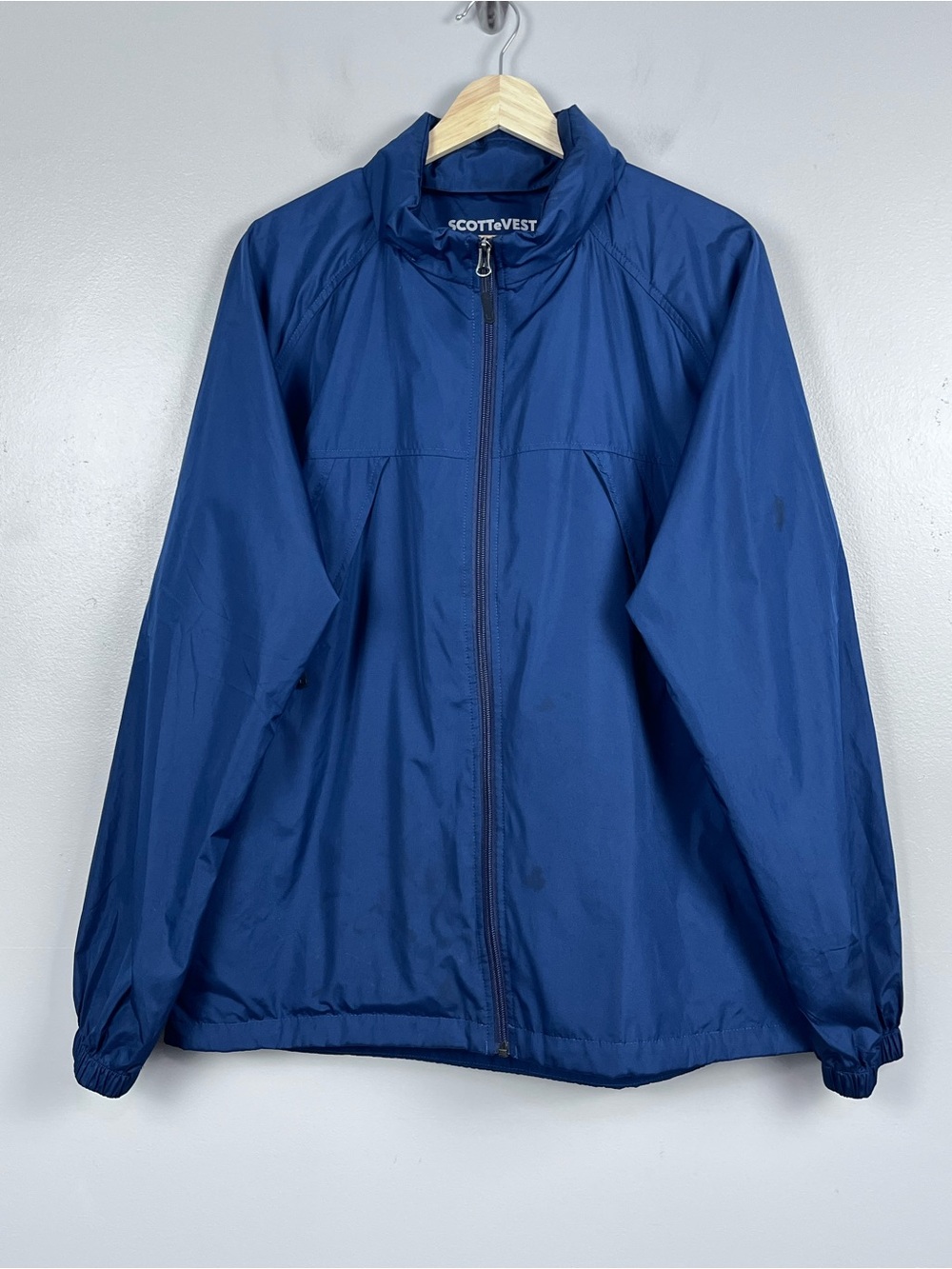 ScotteVest Men's TEC 10 Pocket  Windbreaker Full Zip Hooded Rain Jacket Size L